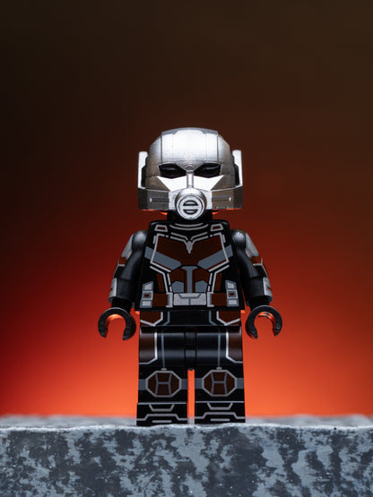 Antman civil war suit