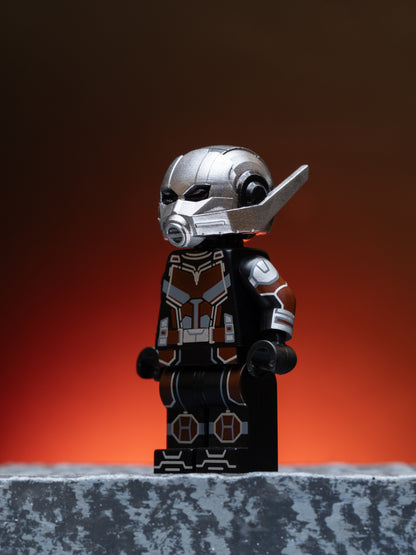 Antman civil war suit